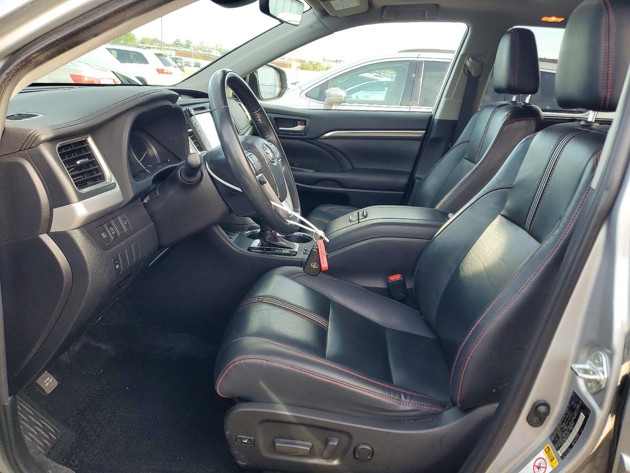 Toyota Highlander Se