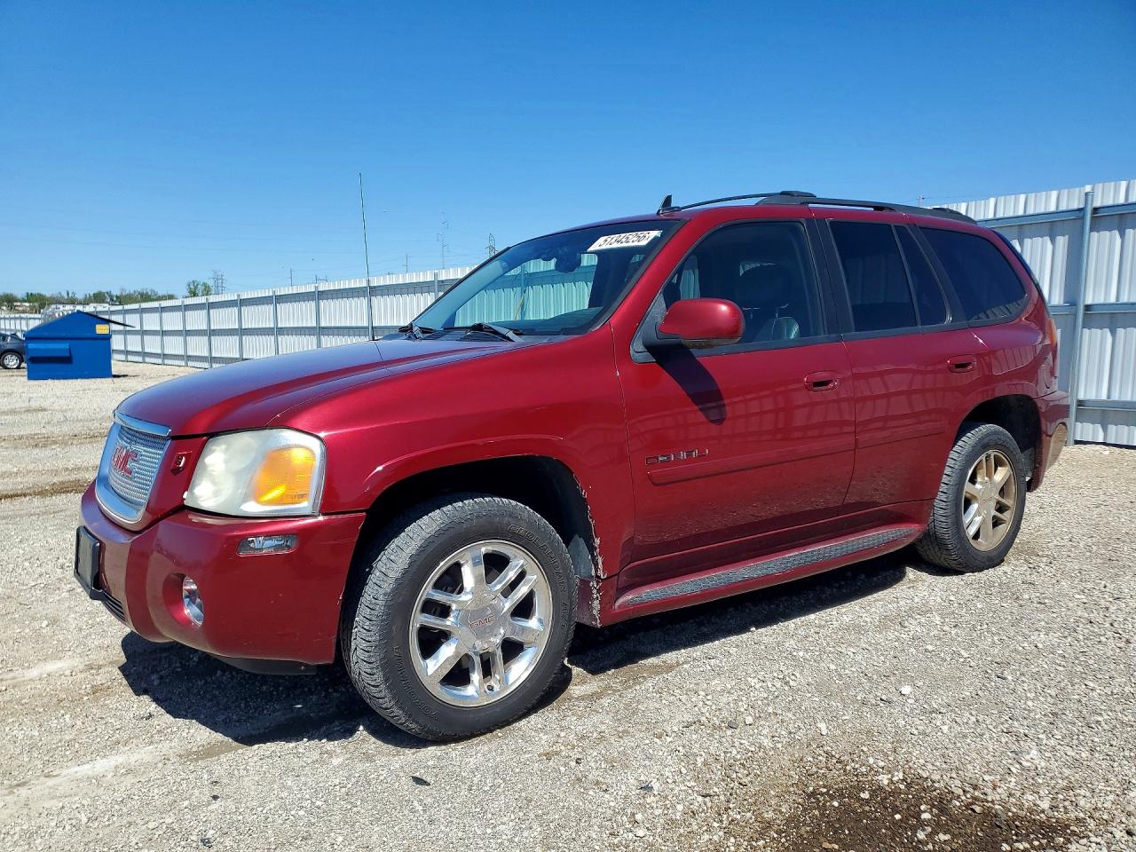 Salvage GMC Envoy Image