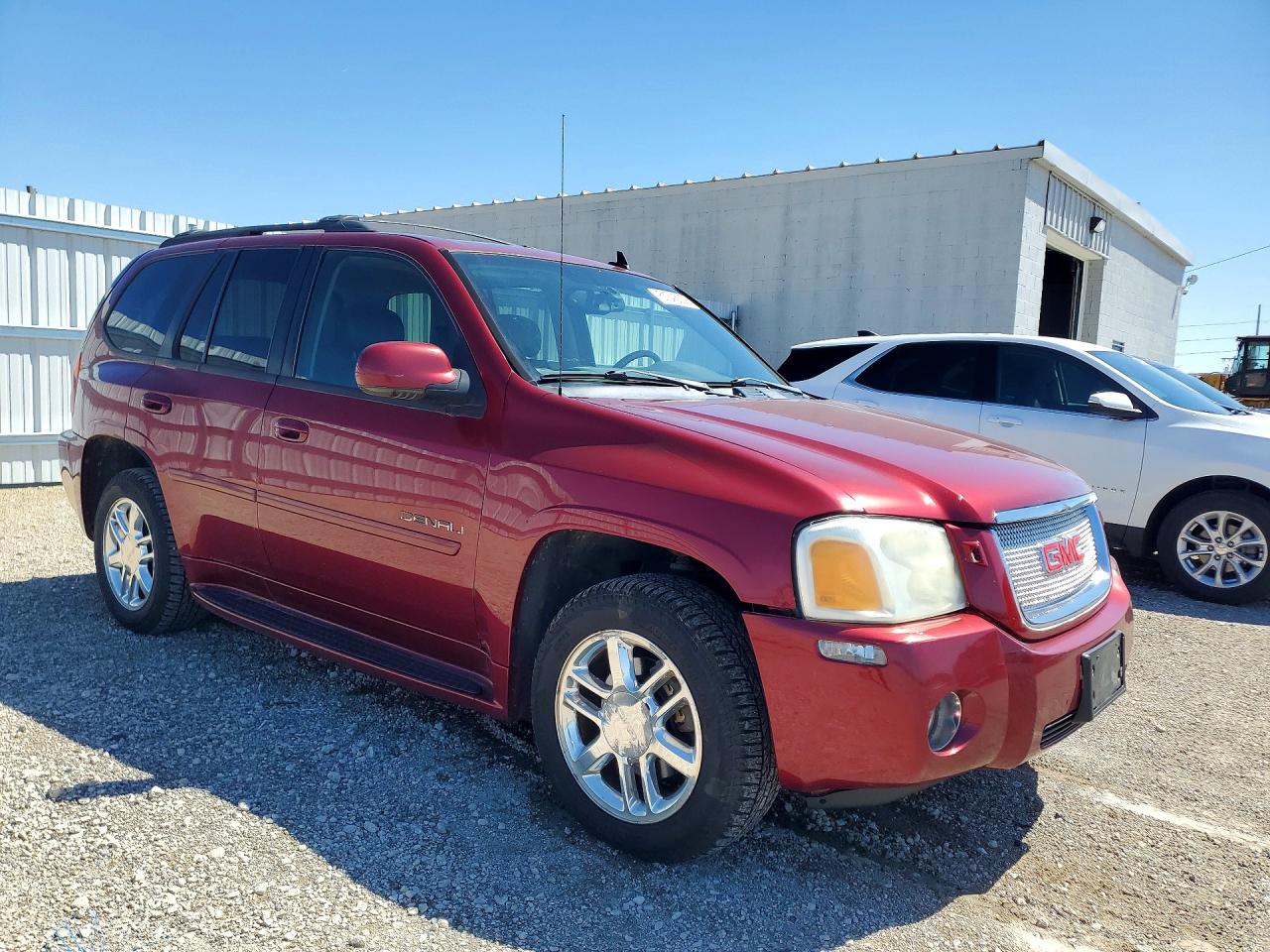 GMC Envoy Denali
