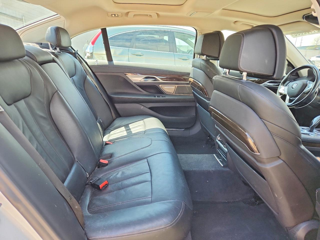 BMW 7 Series Xi