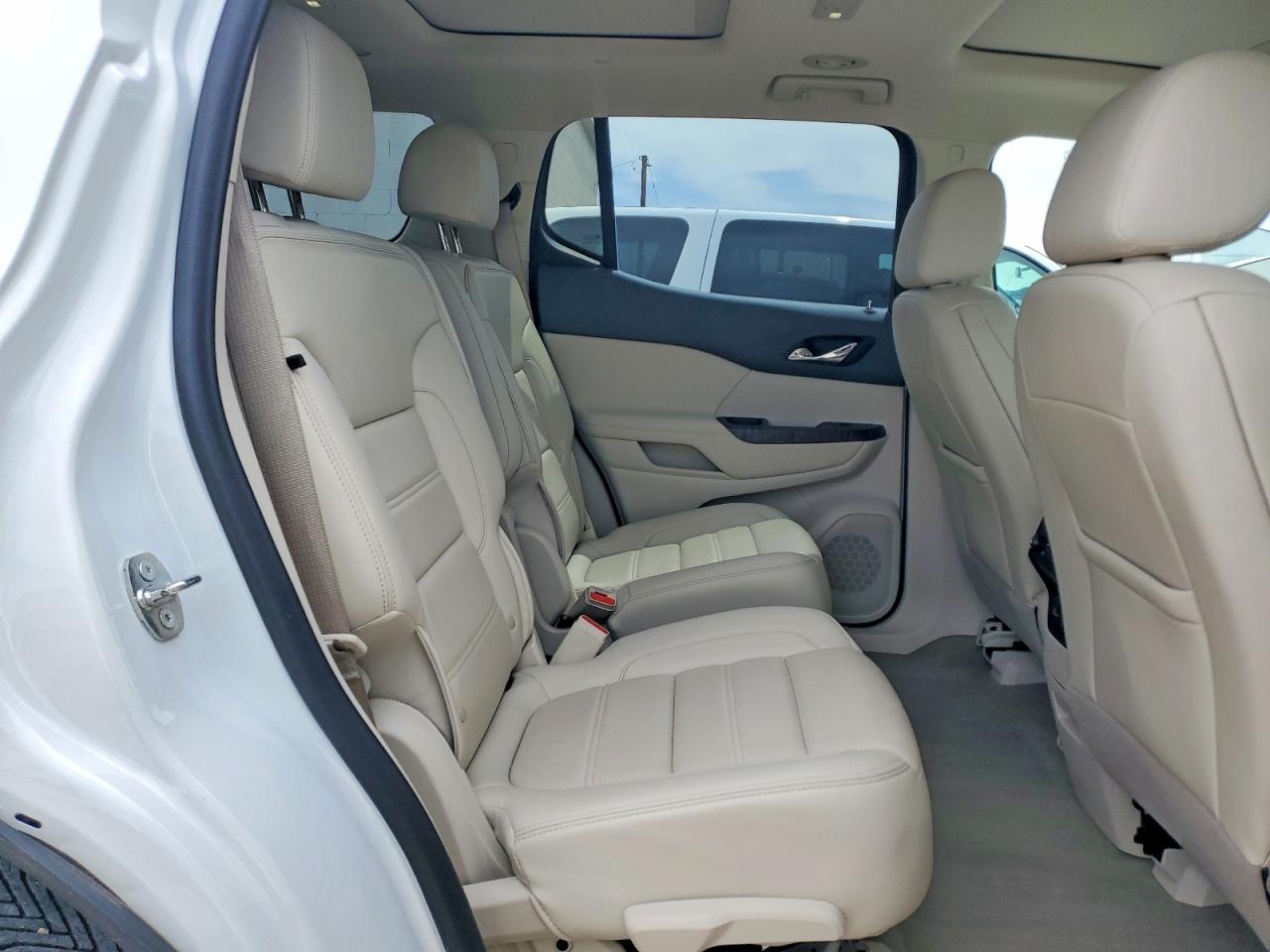 GMC Acadia Denali