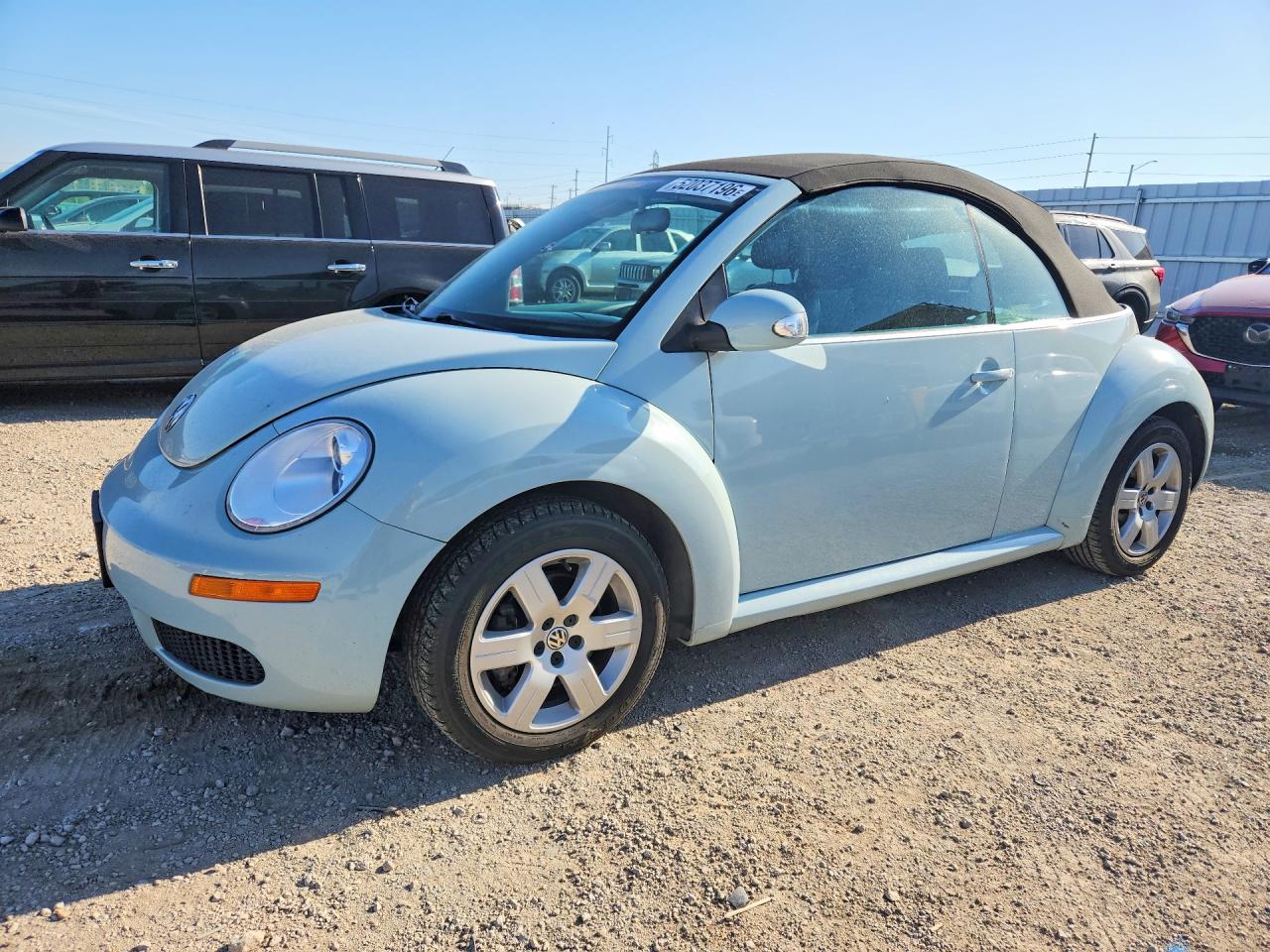Salvage Volkswagen Beetle Image