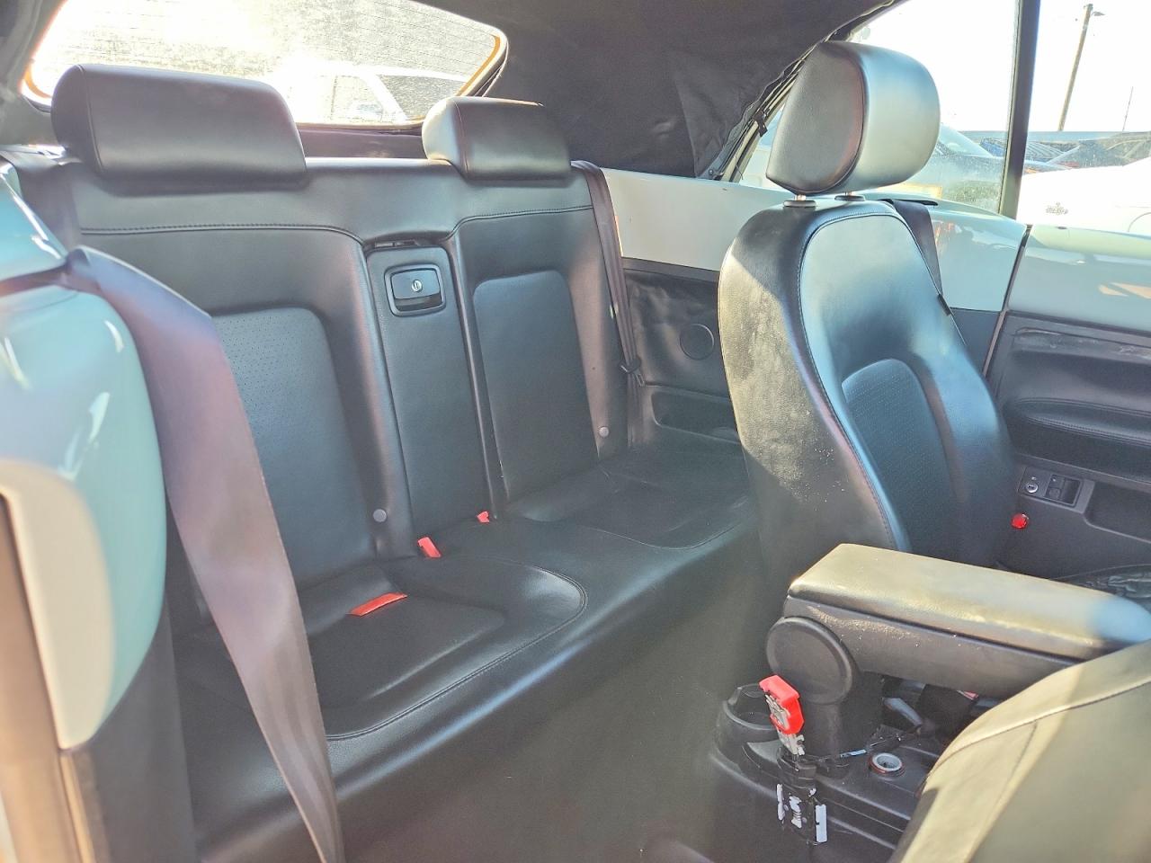Volkswagen Beetle Convertible Option Package 1