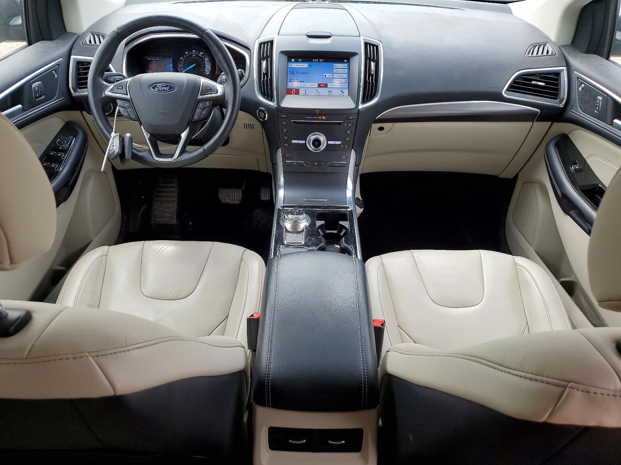 Ford Edge Titanium