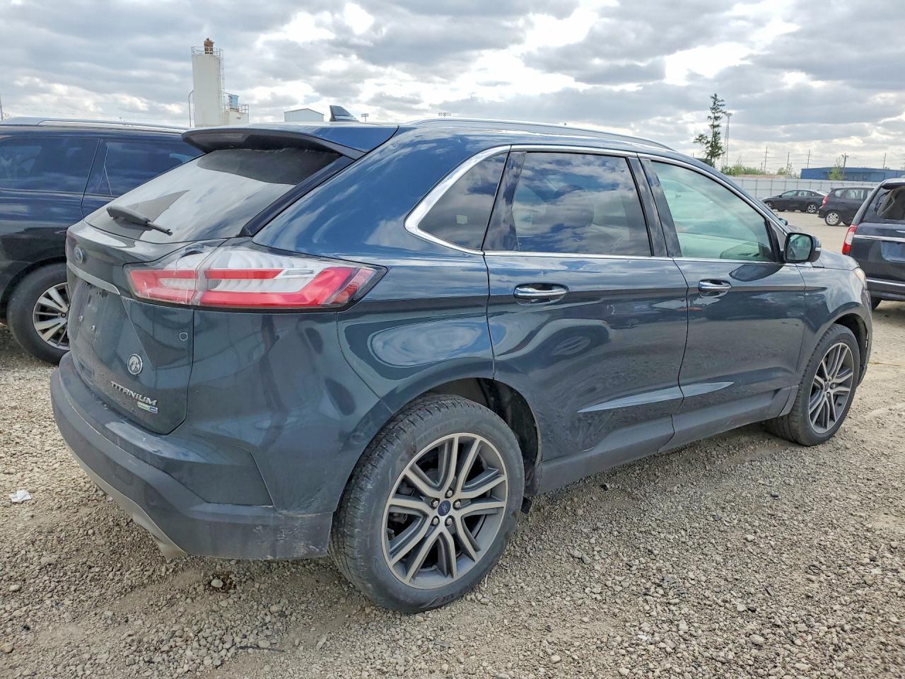 Ford Edge Titanium