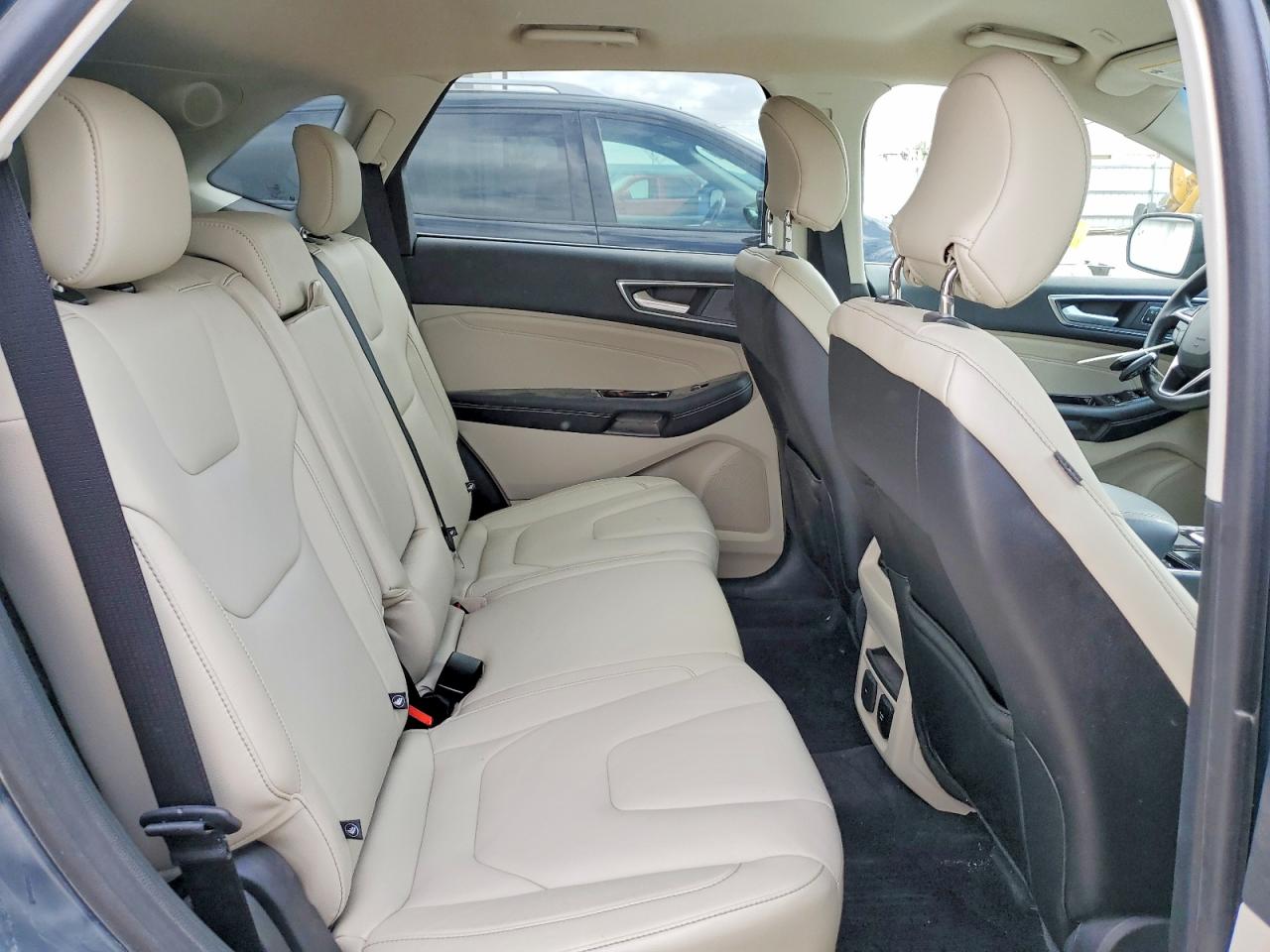 Ford Edge Titanium