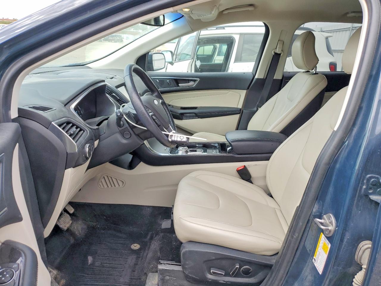 Ford Edge Titanium