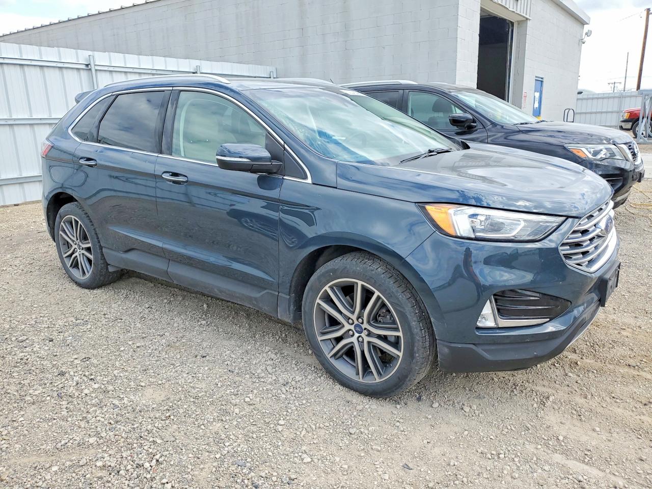 Ford Edge Titanium