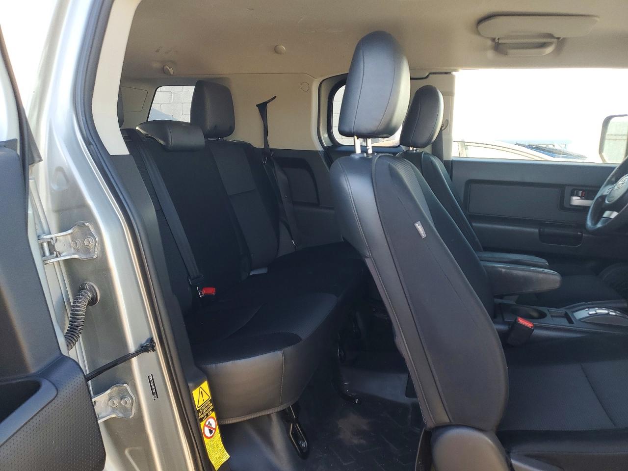 Toyota FJ Cruiser Base