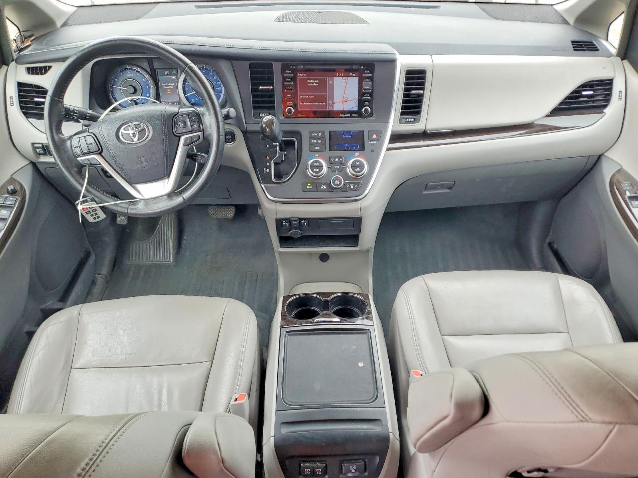 Toyota Sienna Xle 8-passenger