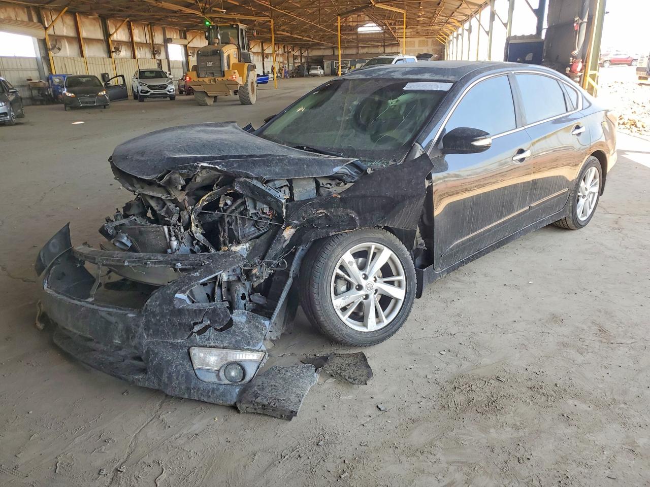 Salvage Nissan Altima Image