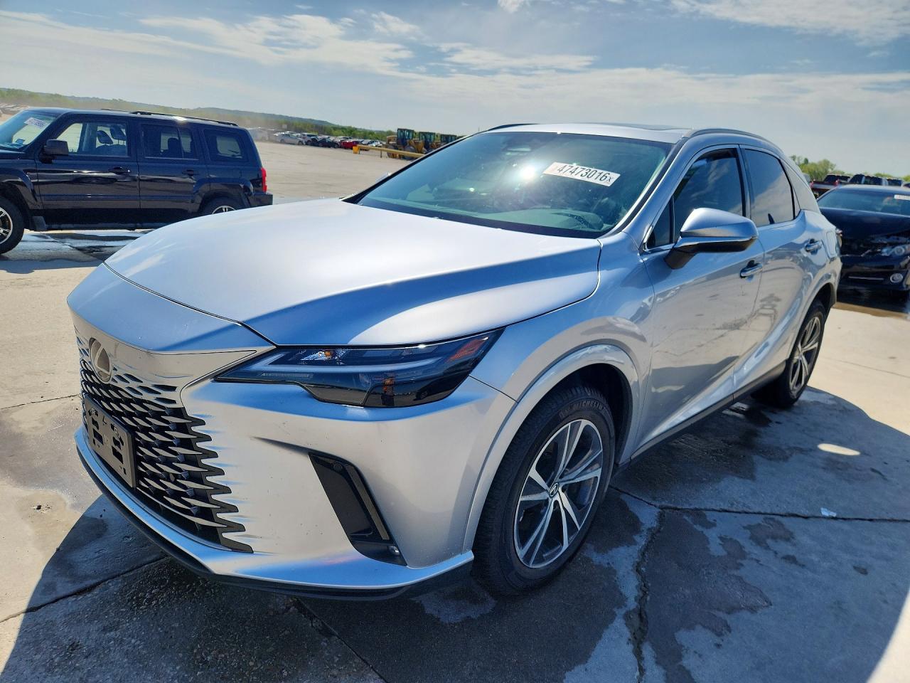 Salvage Lexus RX Image