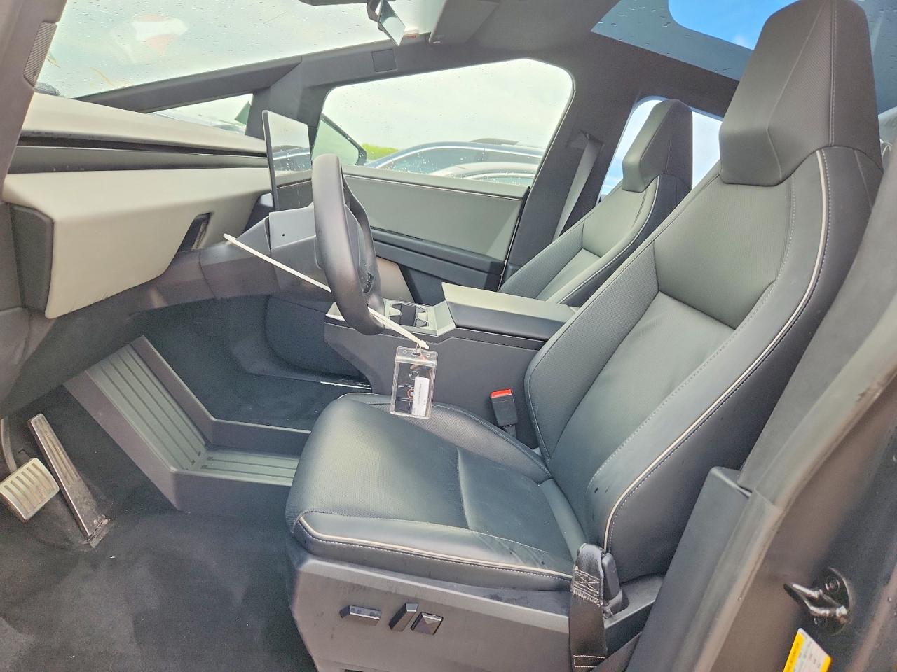 Tesla Cybertruck