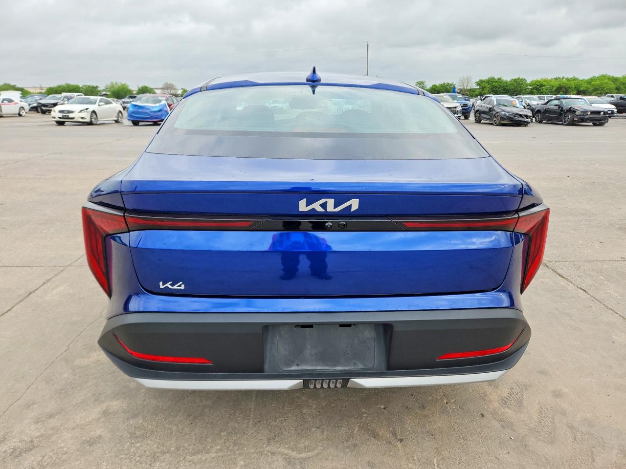 Kia K4 Lxs
