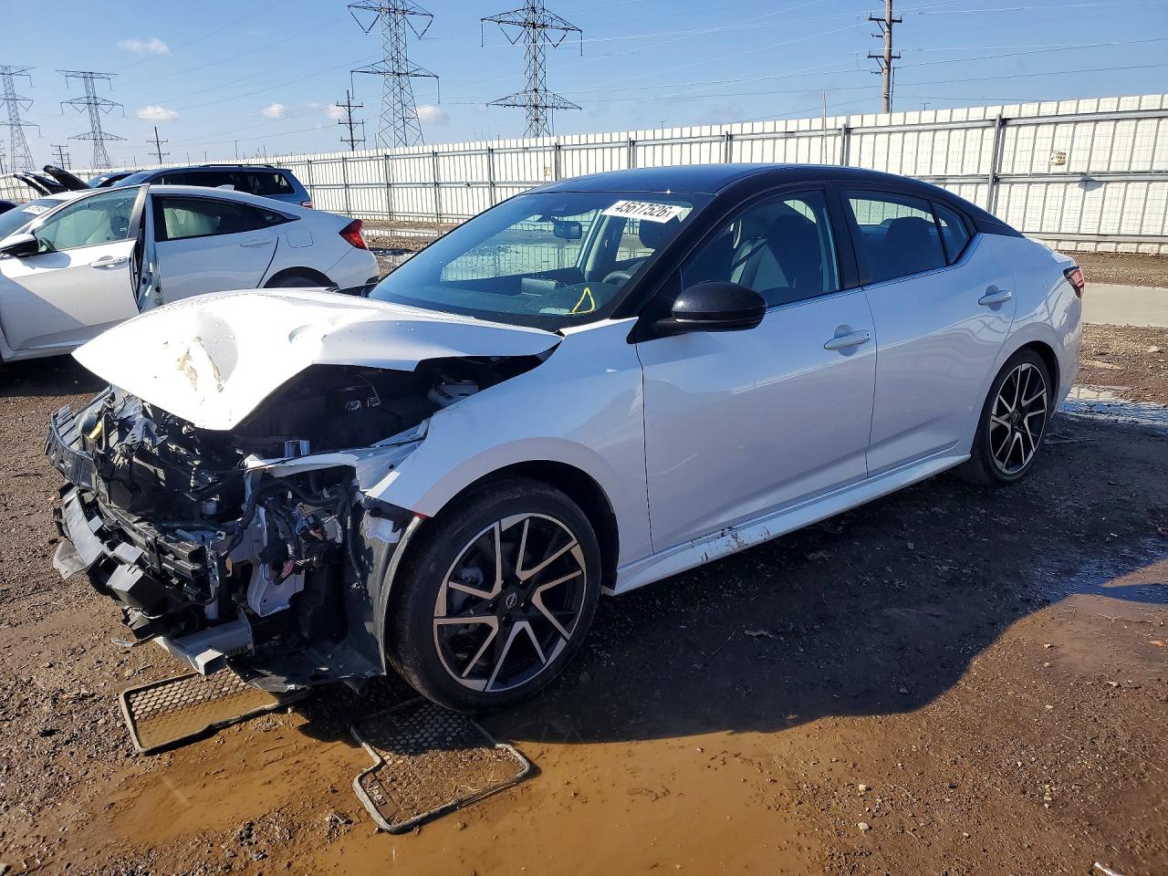 Salvage Nissan Sentra Image