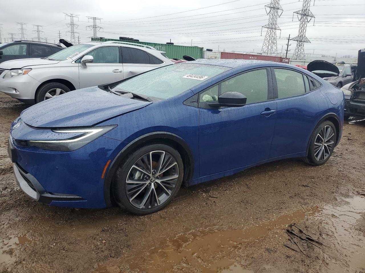 Salvage Toyota Prius Image