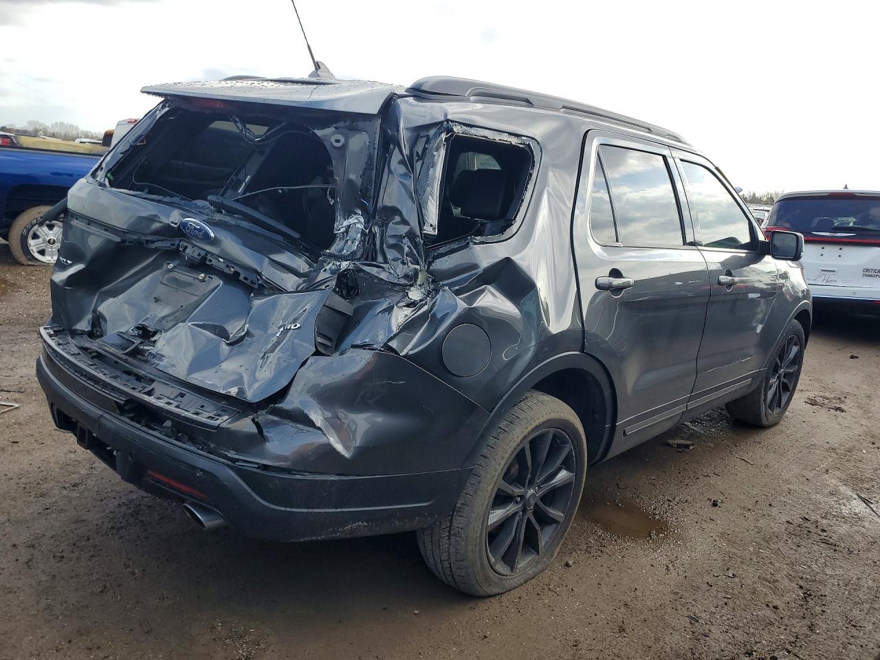 Ford Explorer Xlt