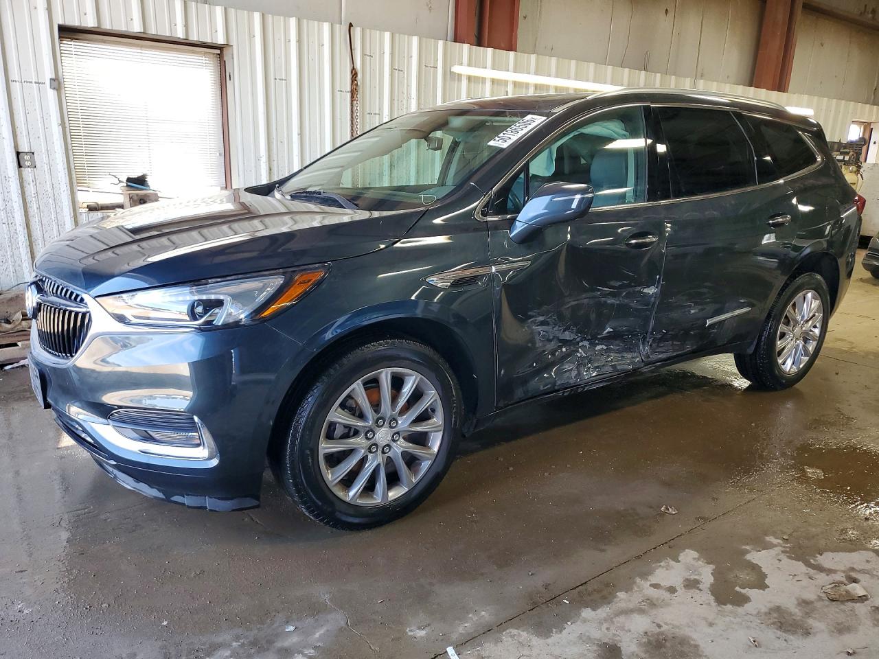 Salvage Buick Enclave Image