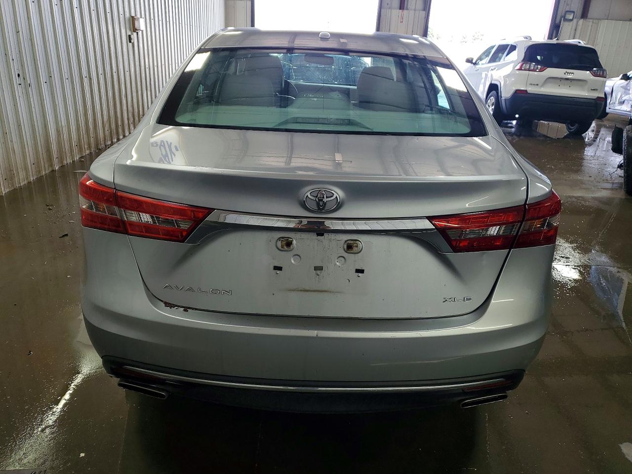 Toyota Avalon Xle Premium