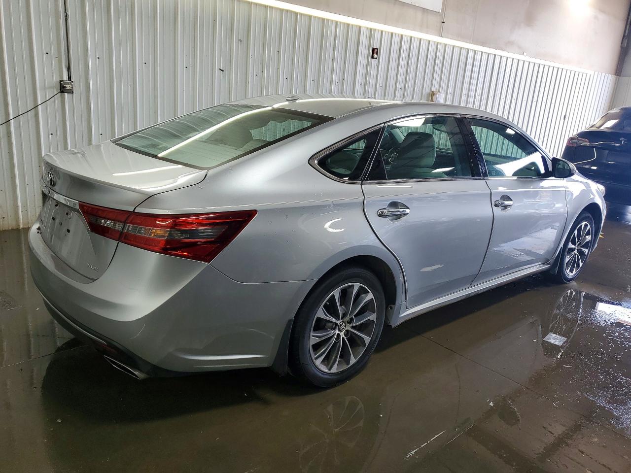 Toyota Avalon Xle Premium