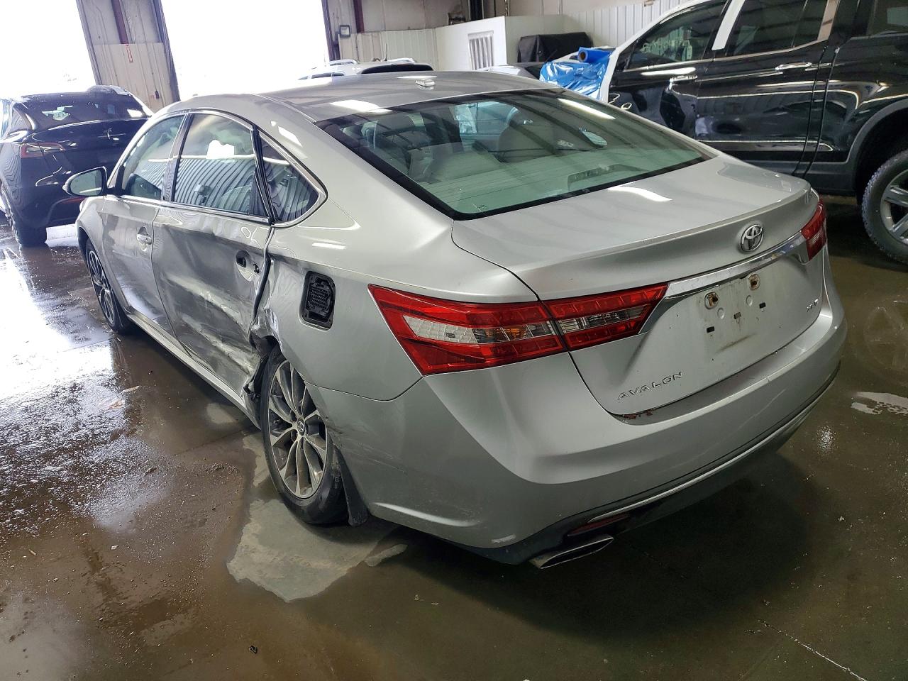 Toyota Avalon Xle Premium