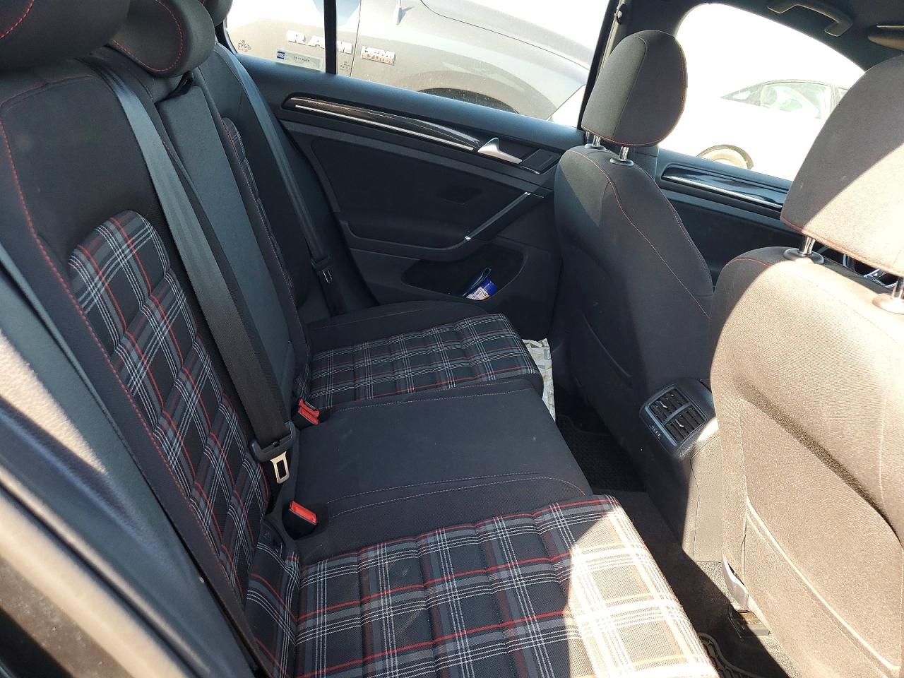 Volkswagen GTI S