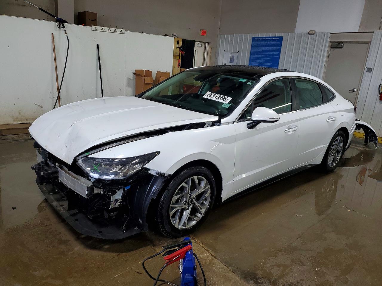 Salvage Hyundai SONATA Image