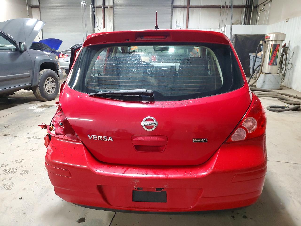 Nissan Versa 1.8 S