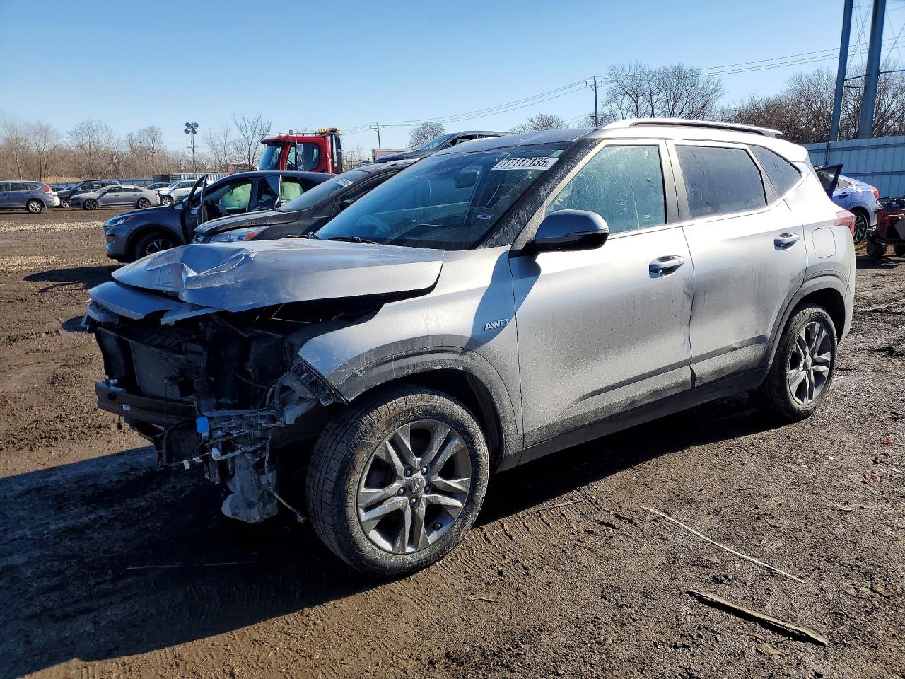 Salvage Kia Seltos Image