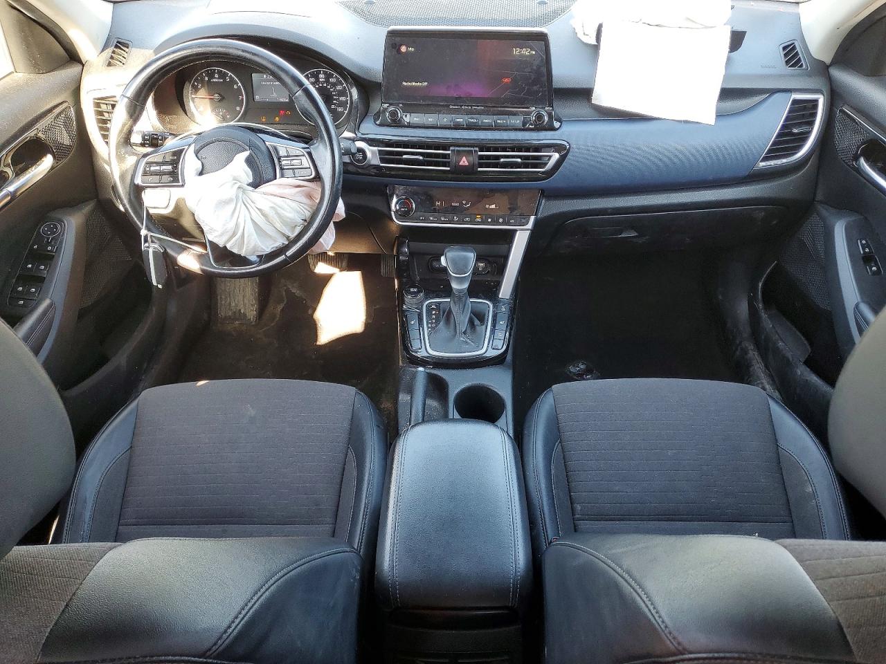 Kia Seltos S