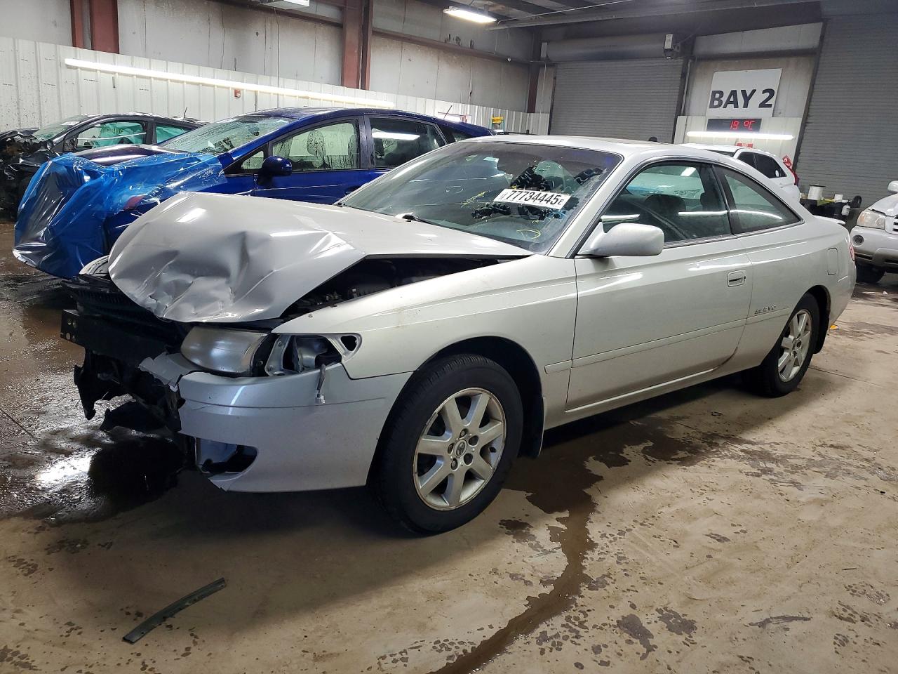 Salvage Toyota Camry Image
