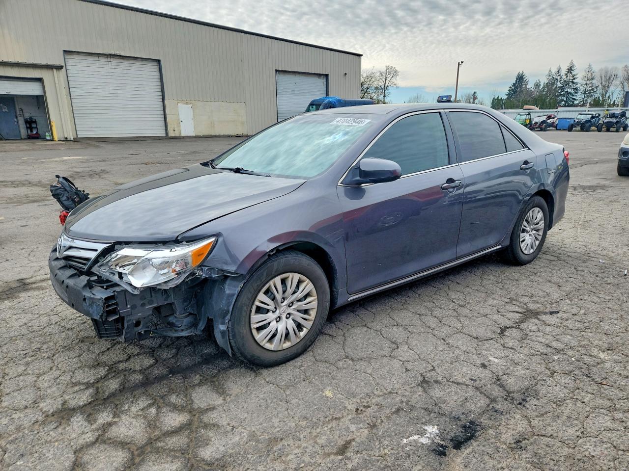 Salvage Toyota Camry Image