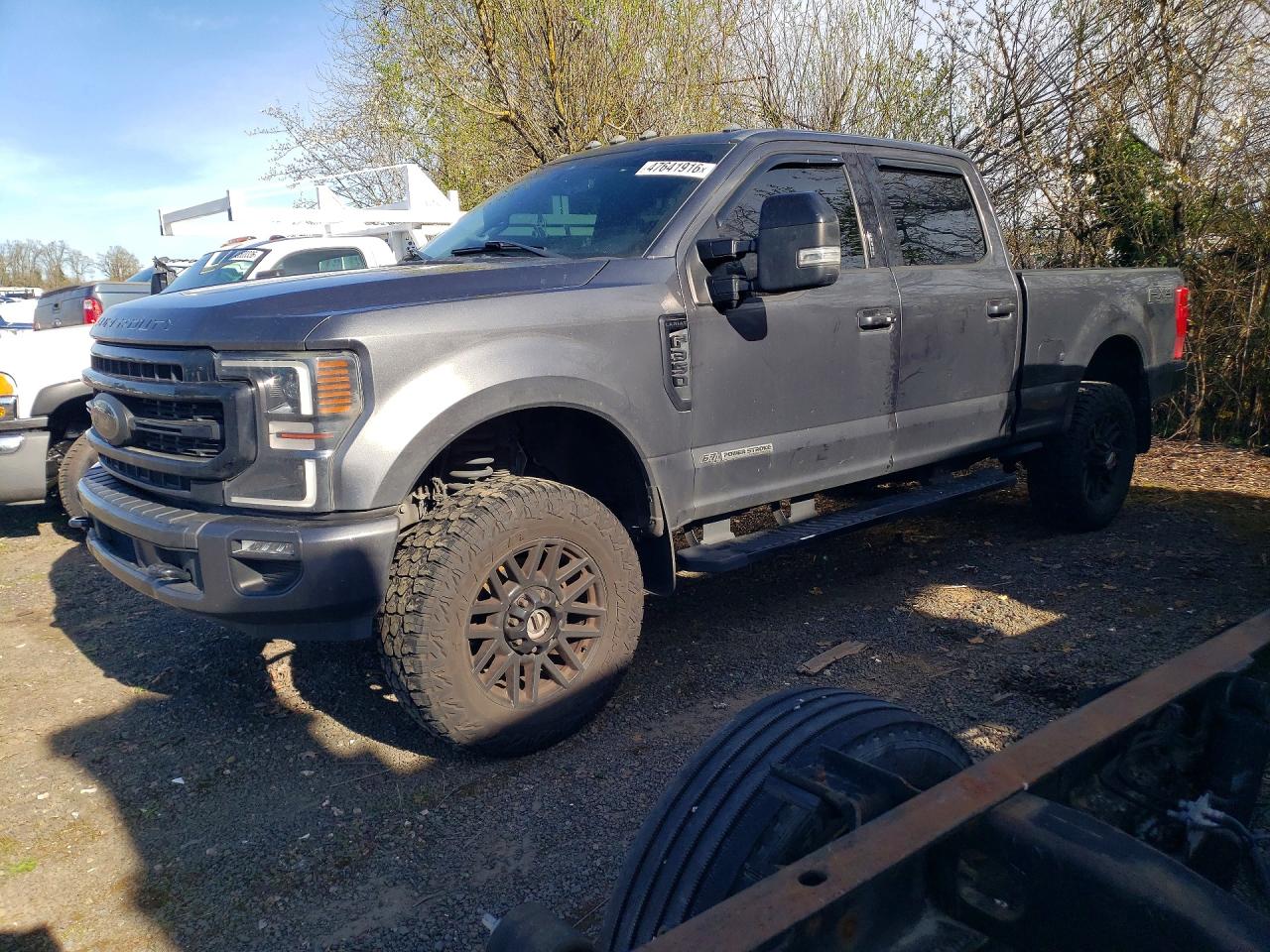 Salvage Ford F-350 Image