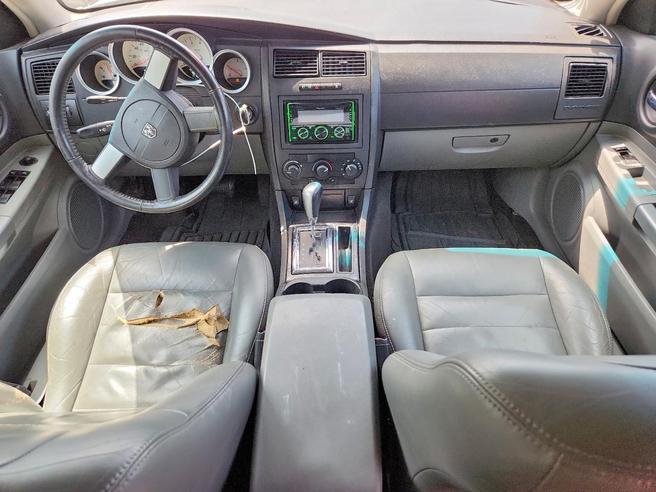 Dodge Magnum Sxt