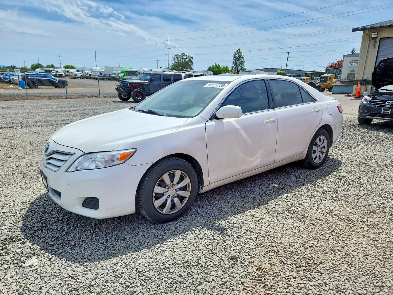 Salvage Toyota Camry Image