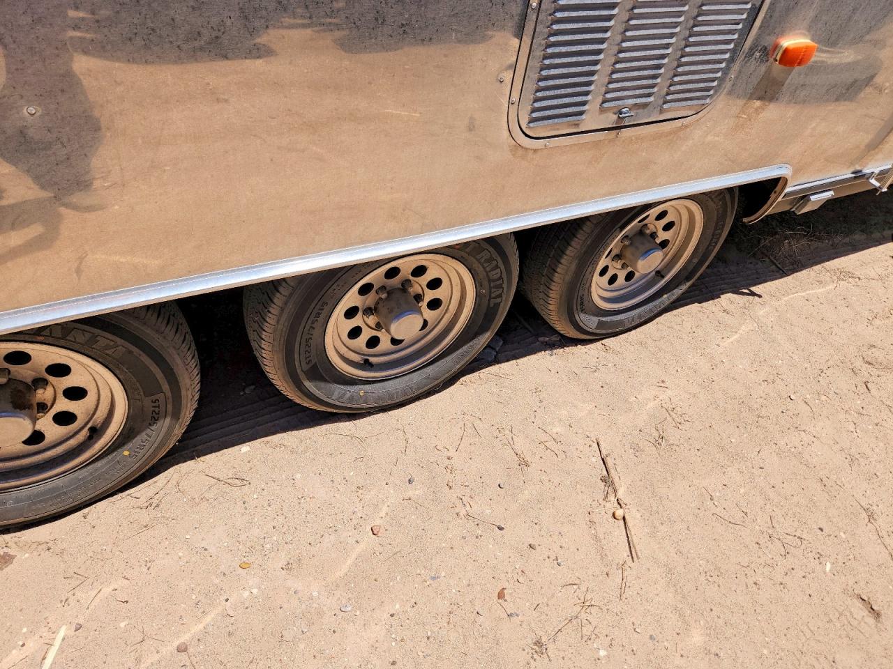 Airstream Limited Series M 34f