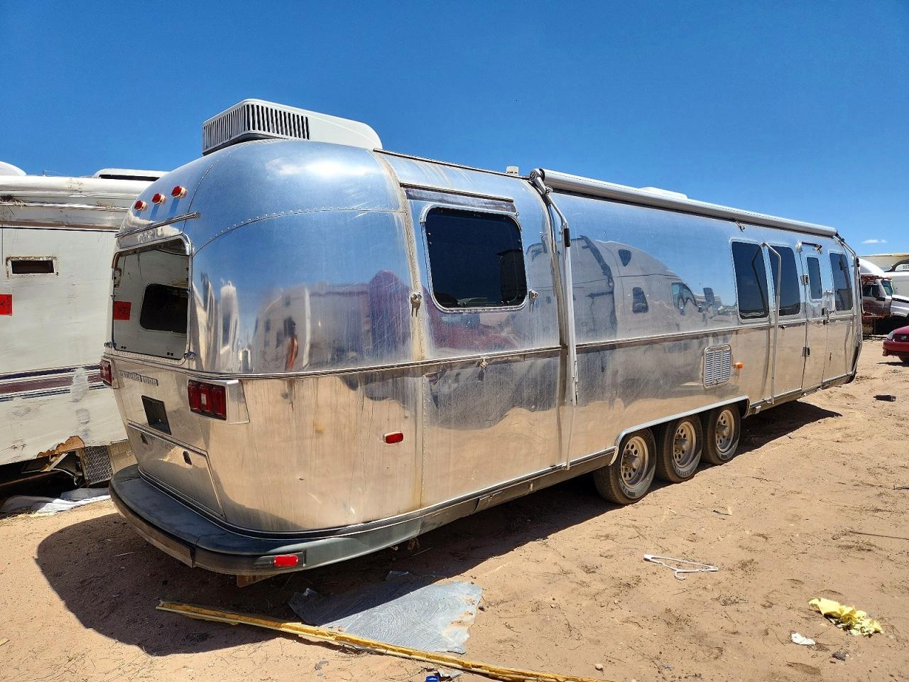 Airstream Limited Series M 34f