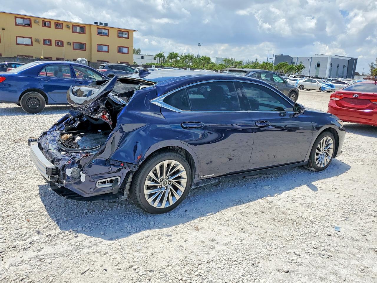 Lexus Es Ultra Luxury