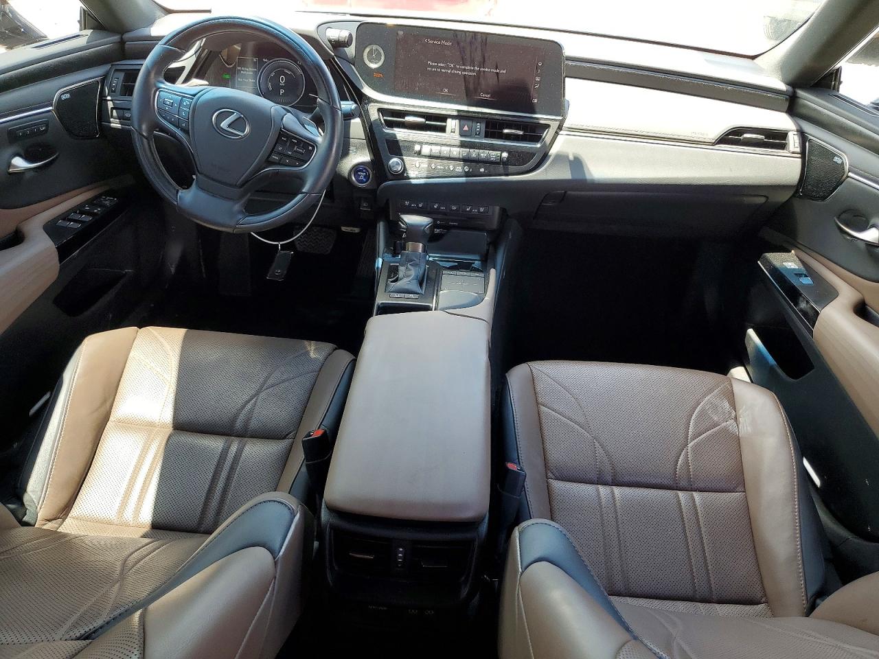 Lexus Es Ultra Luxury