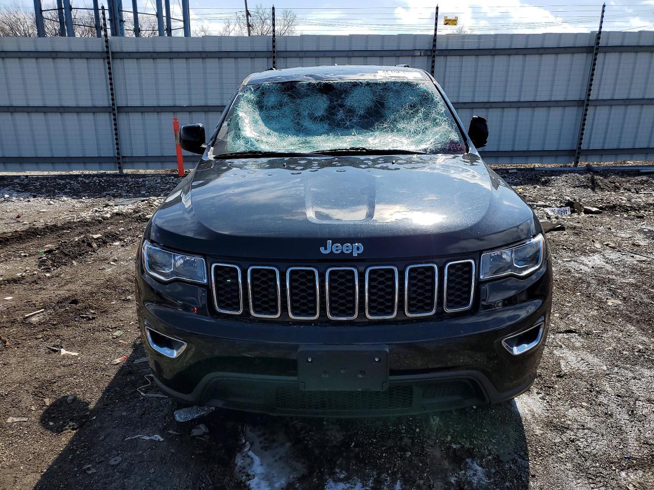 Jeep Cherokee Laredo E