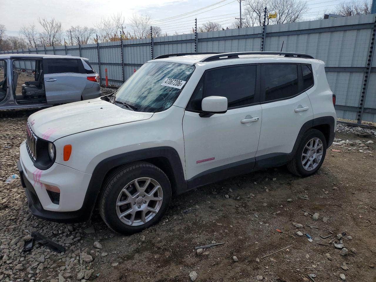 Salvage Jeep Renegade Image