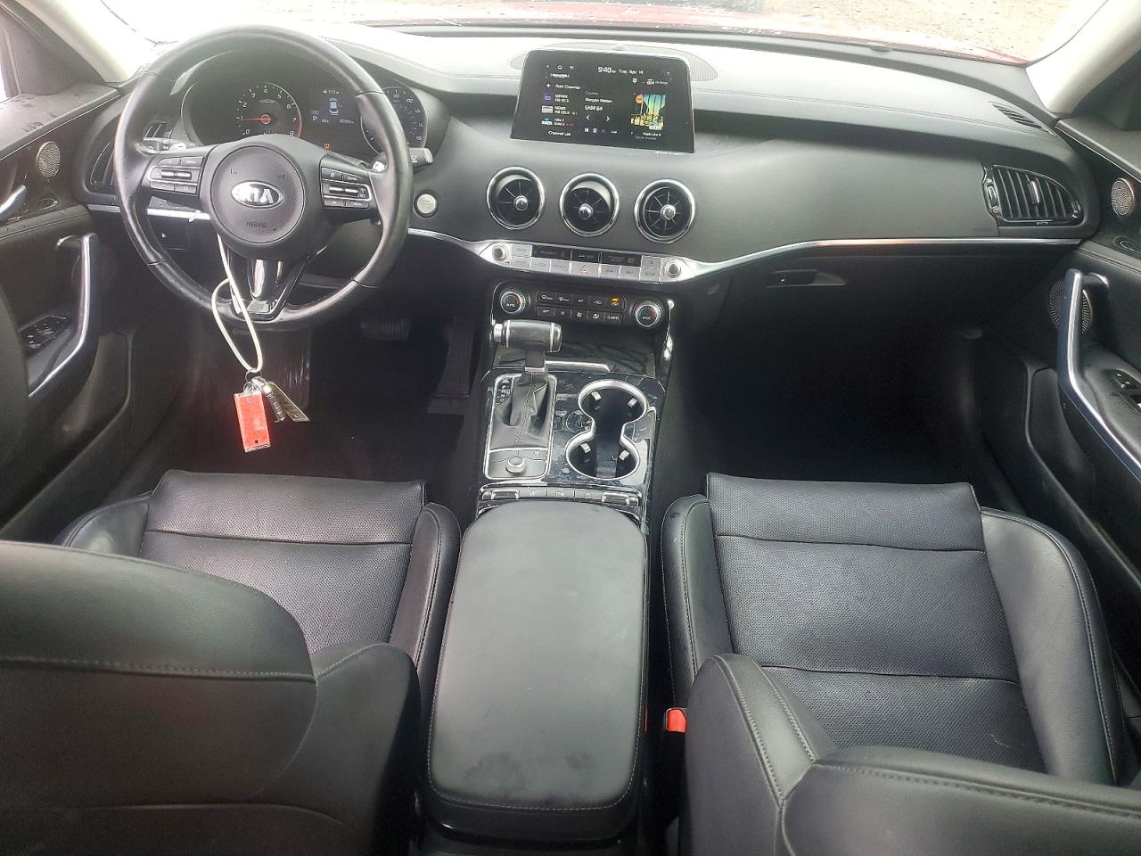 Kia Stinger Base