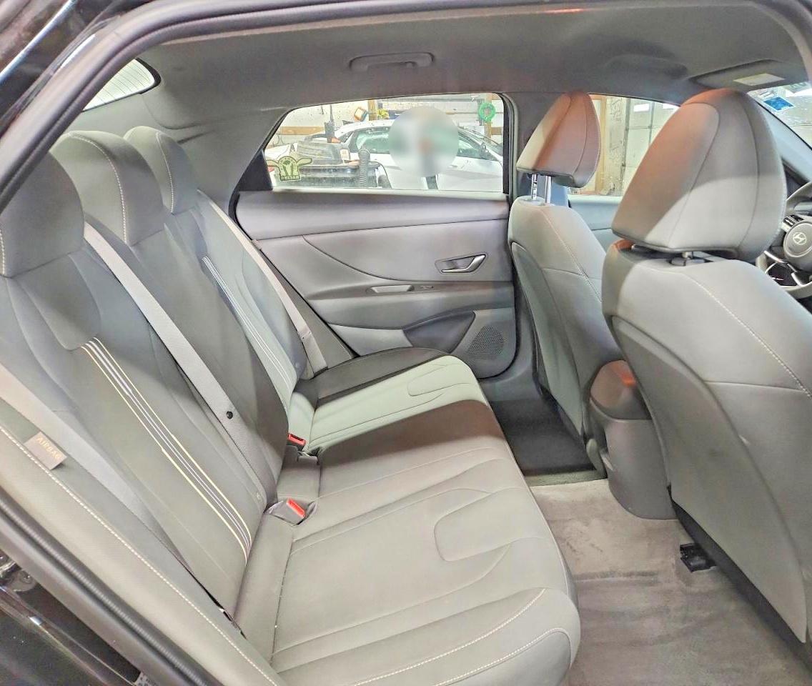 Hyundai ELANTRA Blue