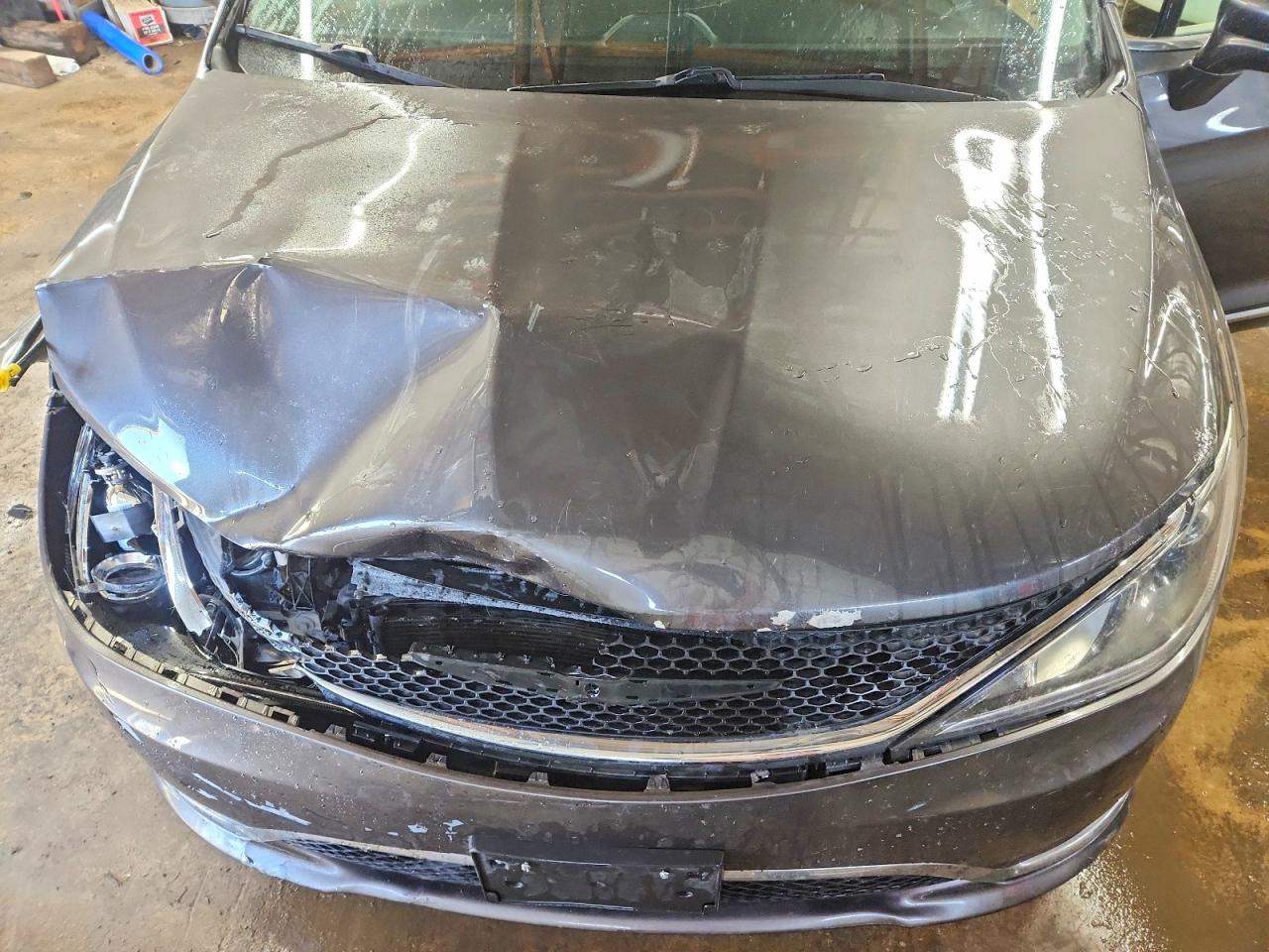 Chrysler Pacifica Touring L