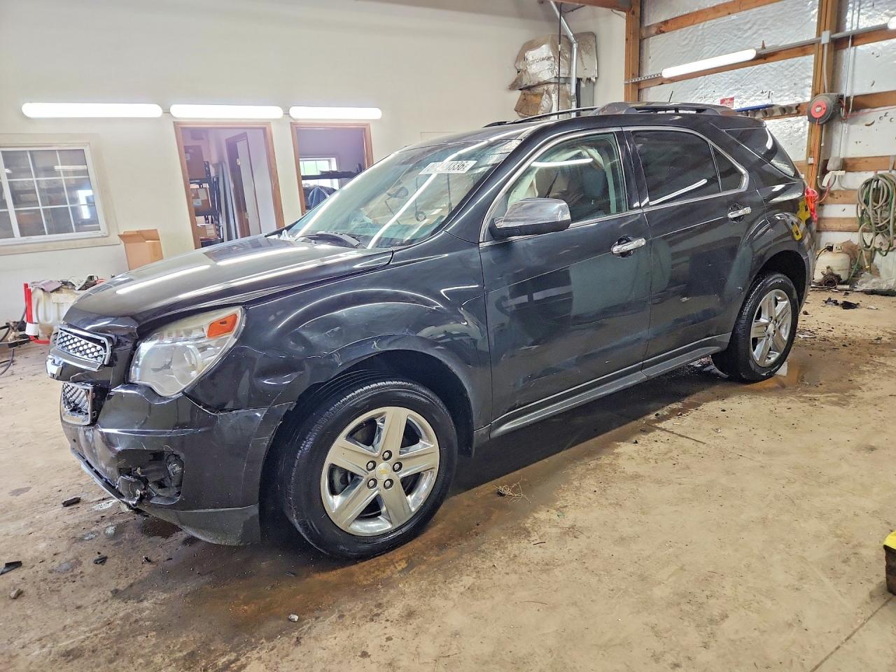 Salvage Chevrolet Equinox Image