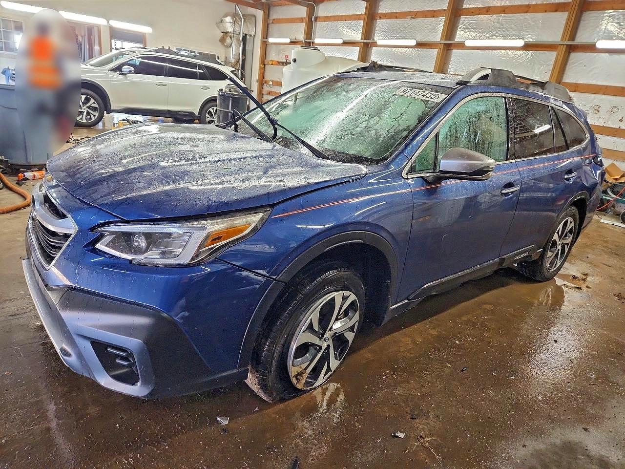 Salvage Subaru Outback Image