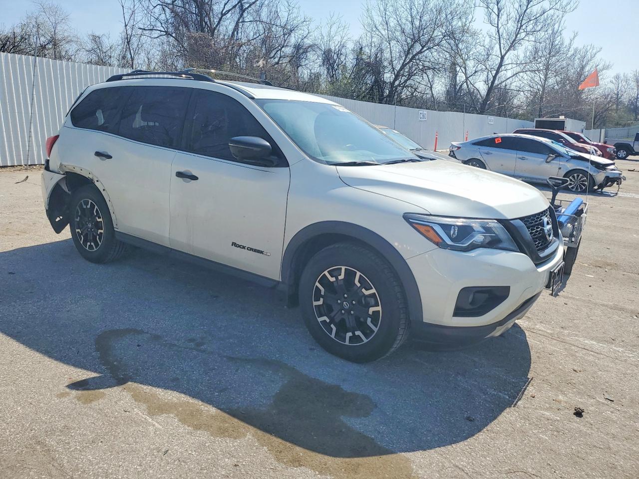 Nissan Pathfinder Sl