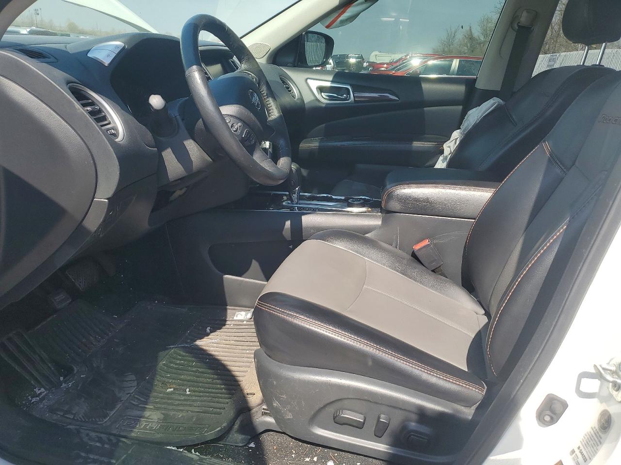Nissan Pathfinder Sl