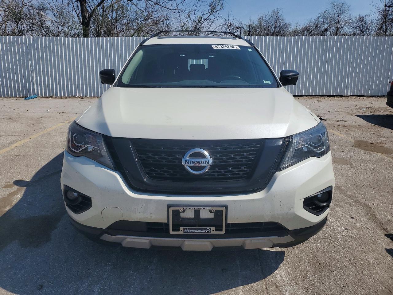 Nissan Pathfinder Sl