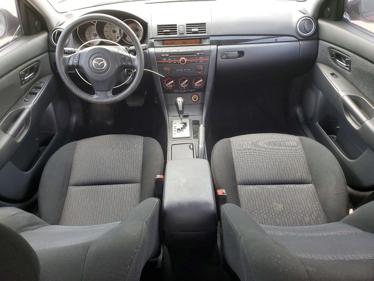 Mazda 3 I